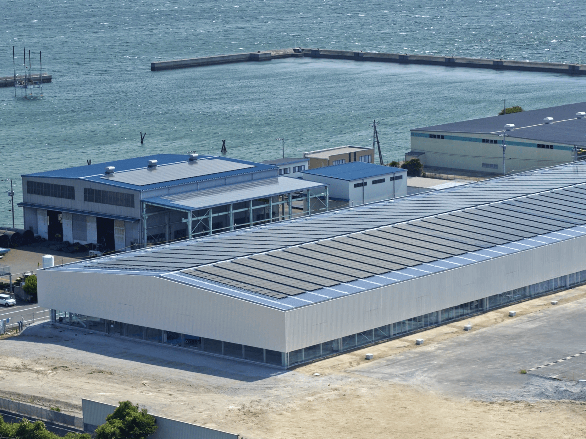 2023年8月に竣工した蓄電池モジュール工場